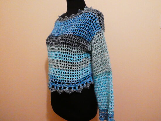 horgolt rövid fazonú laza felső s-m-es (1144)